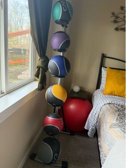Full set Medecine balls with Rack (New)