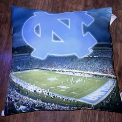 NWT Vintage Northwest North Carolina Tar Heels Stadium Throw Pillow 18 X18 NCAA 