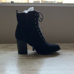 Journee Collection Footwear