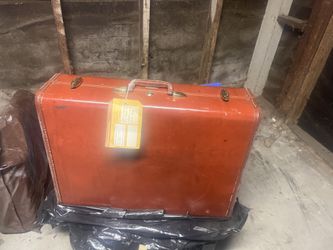2 Vintage Luggage