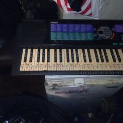 Yamaha Keyboard 