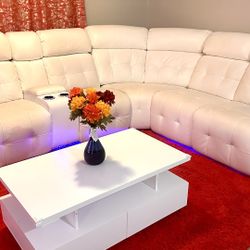 Reclining sectional sofa