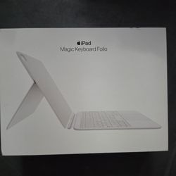 Apple Magic Keyboard Folio: iPad Keyboard and case for iPad (A16 and 10th Generation)