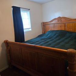 Cali king frame and dresser