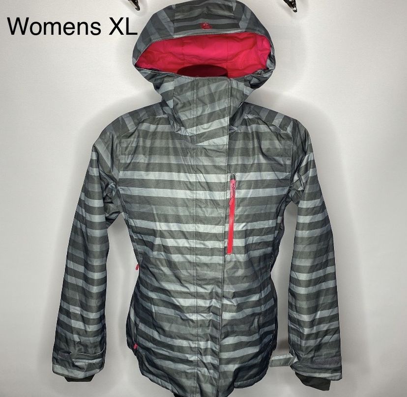 Womens XL - Mountain Hardwear Dry.Q Thermal.Q Waterproof Ski/Snowboard Jacket