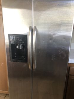 G E  Refrigerator 