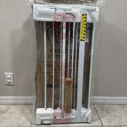 Extra Tall Extra Tall Pet Gate / Safety Gate - Fits Openings 29” - 36.5”