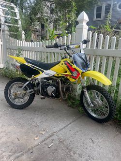 Suzuki drz110