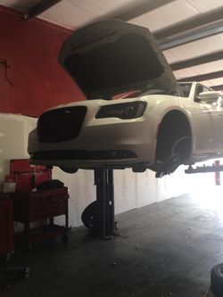 SUSPENSIONES FRENOS Y ALINEACIONES