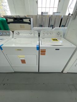 Maytag Set 3.8 Cu Ft Washer and Dryer Gas7.0 cu ft