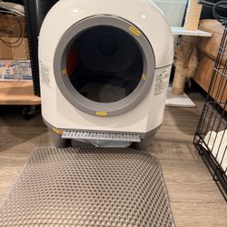 Self Cleaning Cat Litter Box 