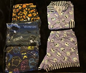 Comfy pajamas with a Halloween vibe- like new