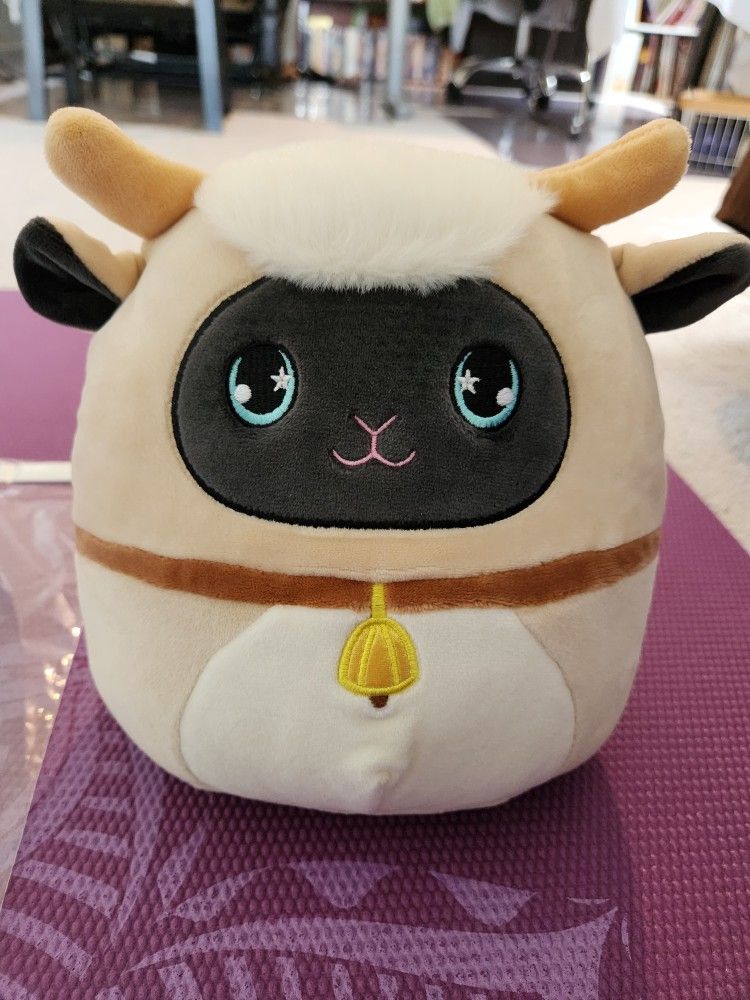 Squishmallows Boyer the Shetland Sheep 8” Inch Squishmallow Anime Eyes Tan Black, new