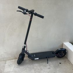 Electric Hiboy scooter