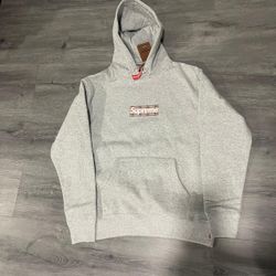 SUPRME X  BURBERRY HOODIE BRAND NEW ALL SIZES BEST OFFERS