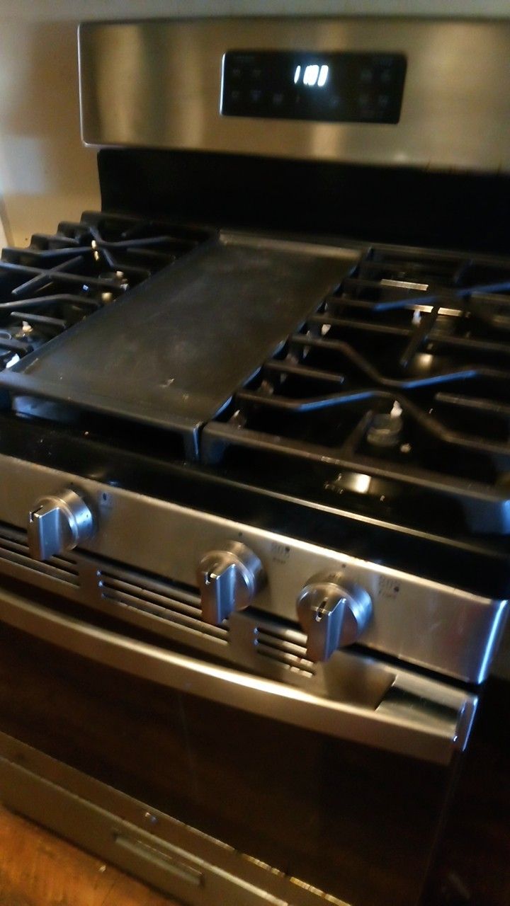 GE Stove