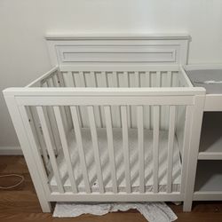 Baby Crib Bed With Storage