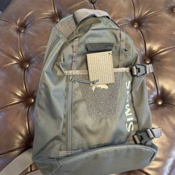 Simms fishing sling bag