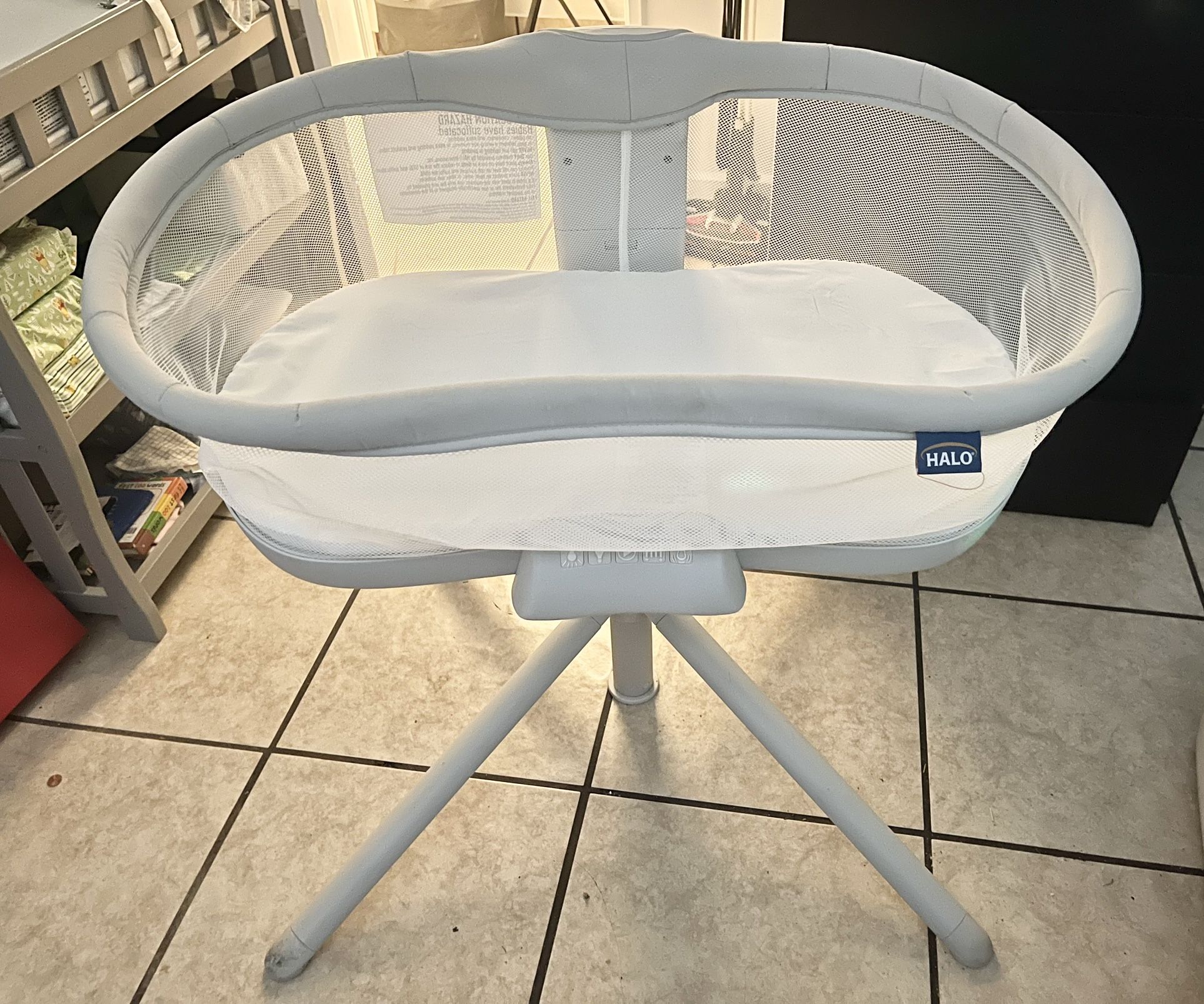 Gently Used Bassinet/ Changing Table
