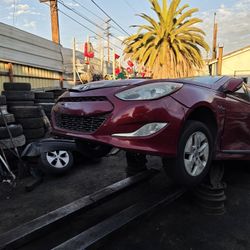 2012 Hunday Sonata Hybrit For Parts
