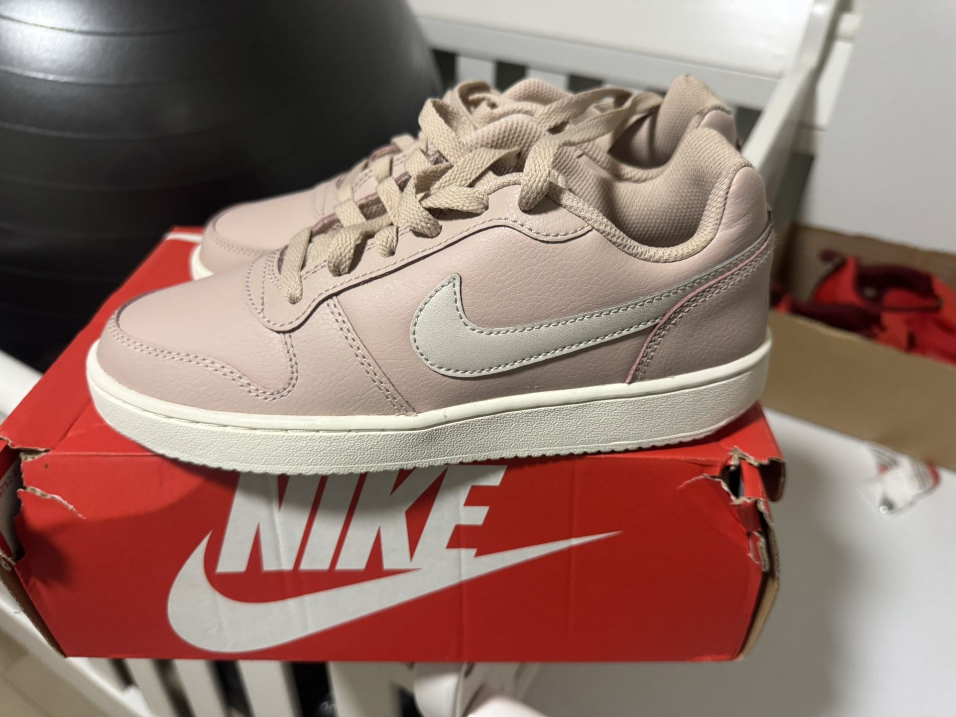Women’s Nike Shoes, Size 7.5