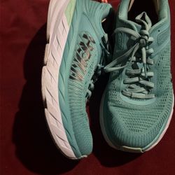 Hoka Woman’s Shoes 8 