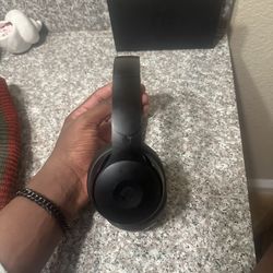 Beat Solo Pro Wireless