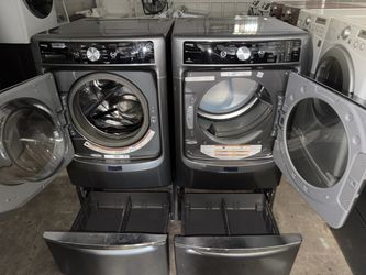 Maytag washer and gas dryer nice set