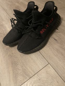 Good condition yeezys (NO BOX SEND OFFERS)