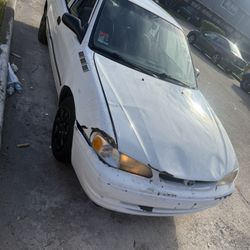 2000 Toyota Corolla