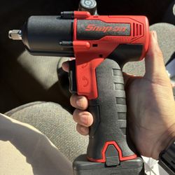Snap On 3/8 Brushless With Battery And Charger. 