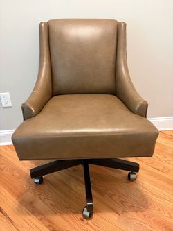 Ethan Allen Genuine Leather Swivel Chair
