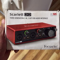 Scarlett 2i2 THIRD-GENERATION 2-IN