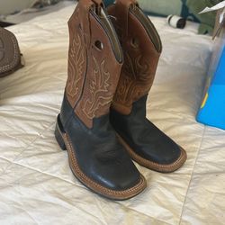 Boys Boots Size 10