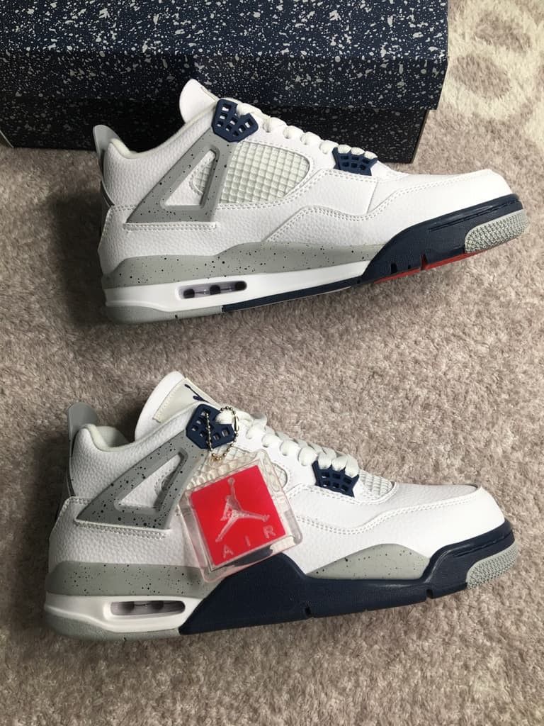 Air Jordan 4 “Midnight Navy”