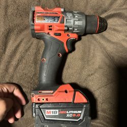 Milwaukee M18 Fuel Hammer Drill & M18 5.0 Battery 