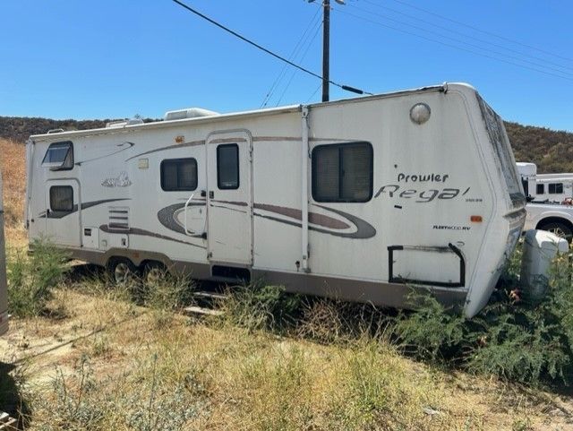 2003 Fleetwood Prowler regal extreme edition