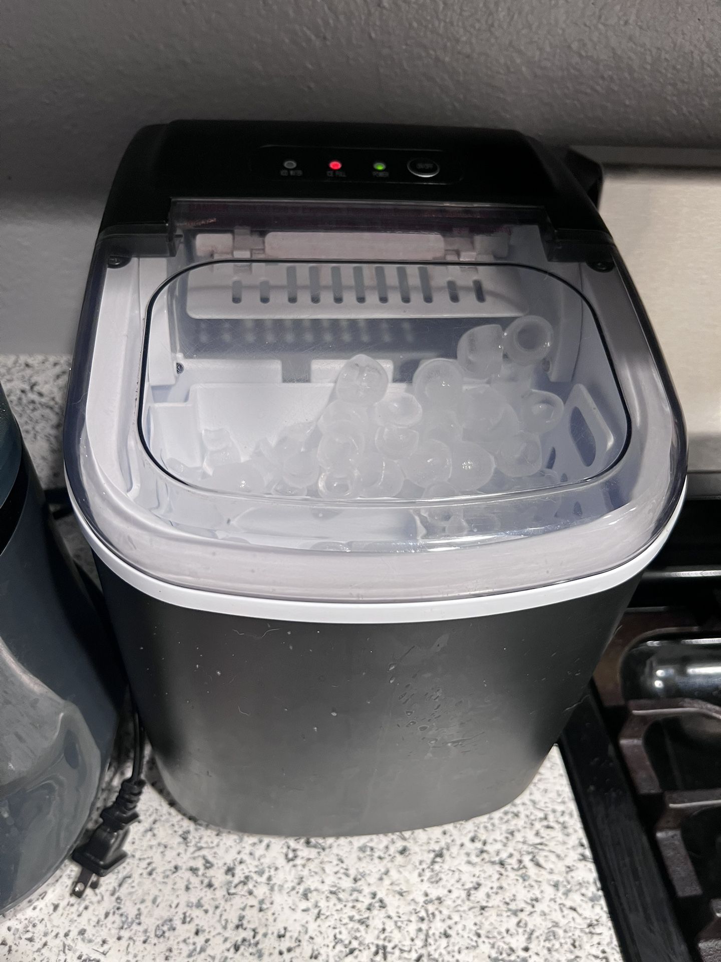 aglucky counter top ice maker