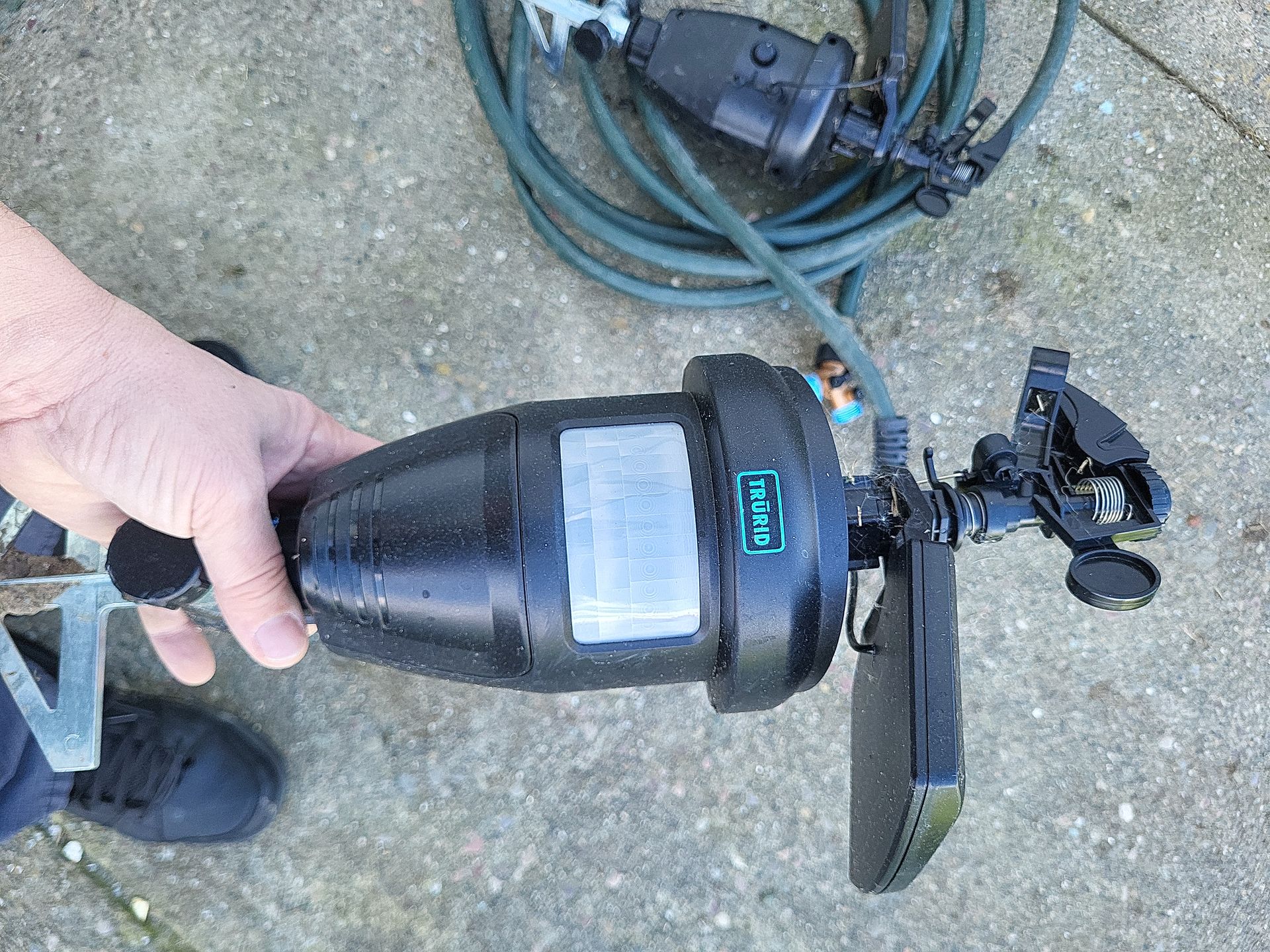 Motion sensor sprinkler