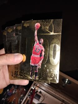 Signed Michael Jordan Upper Deck Large Gold Cards Very good condition Collectable