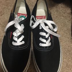 Women’s Levi’s shoes