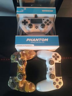 PS4 Wireless Controllers In Very Good Condition 