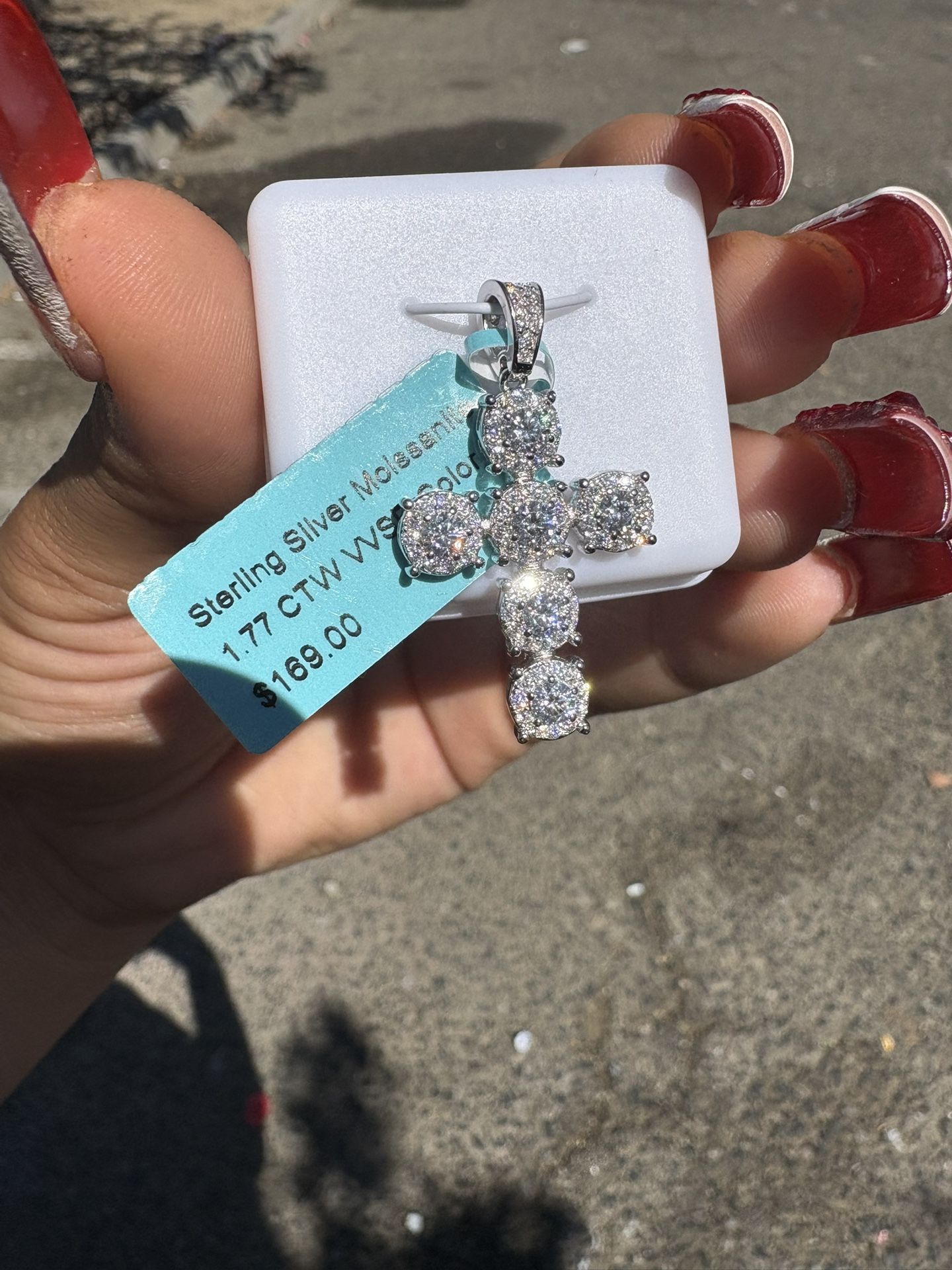 diamond cross pendant