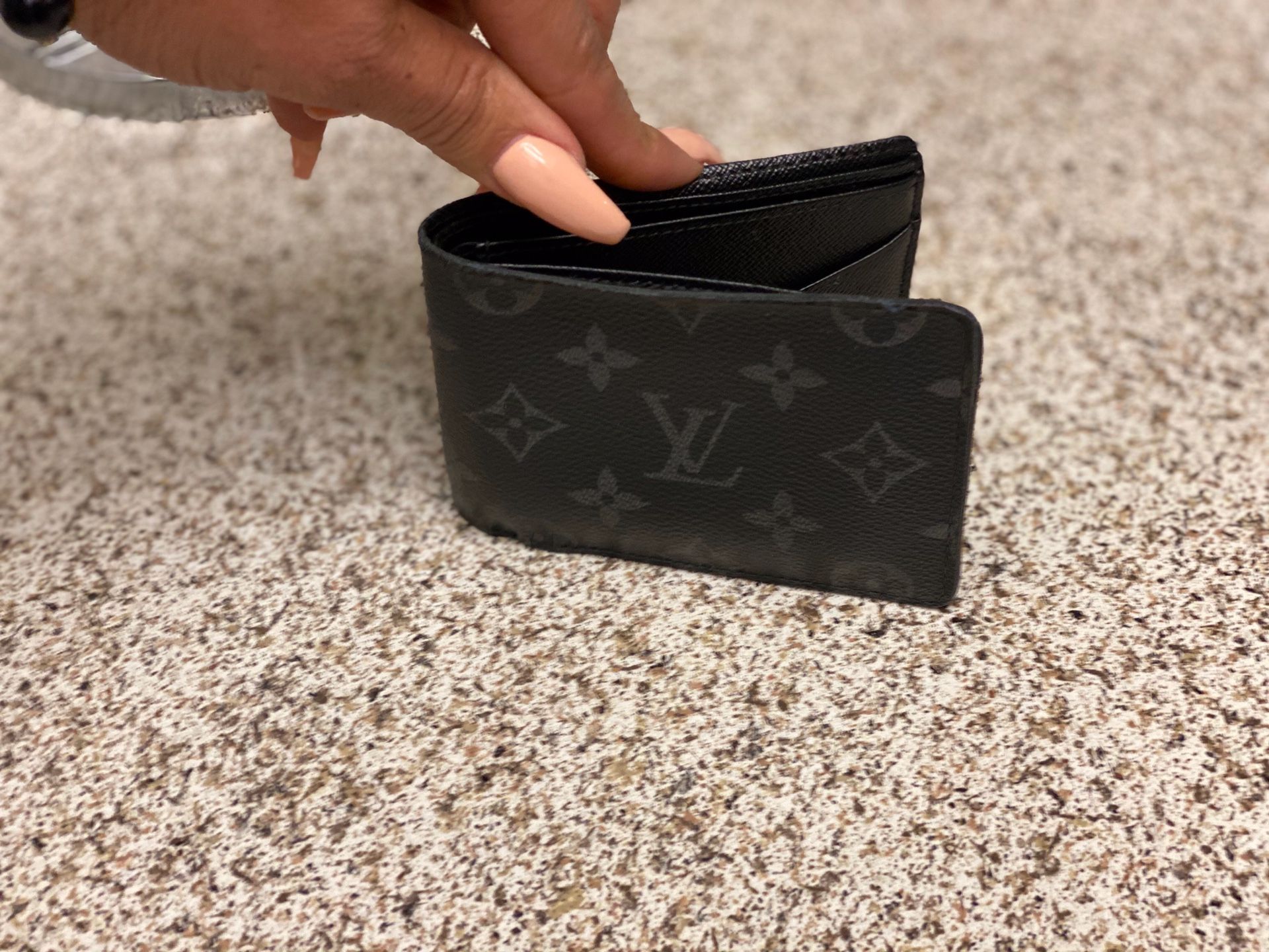 Louis Vuitton Multiple Wallet Black Gray M61695