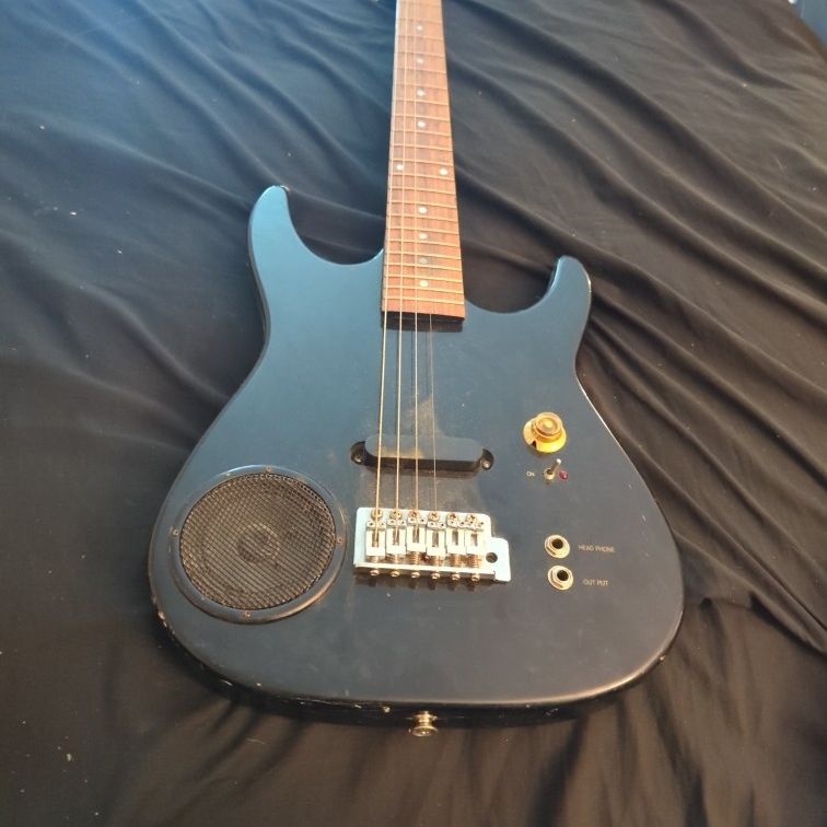 ギター sinononono Synsonics Terminator Guitar With Built In Amp (Needs Repairs) for