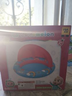 WaterTopia safety floats for babies, and toddlers .