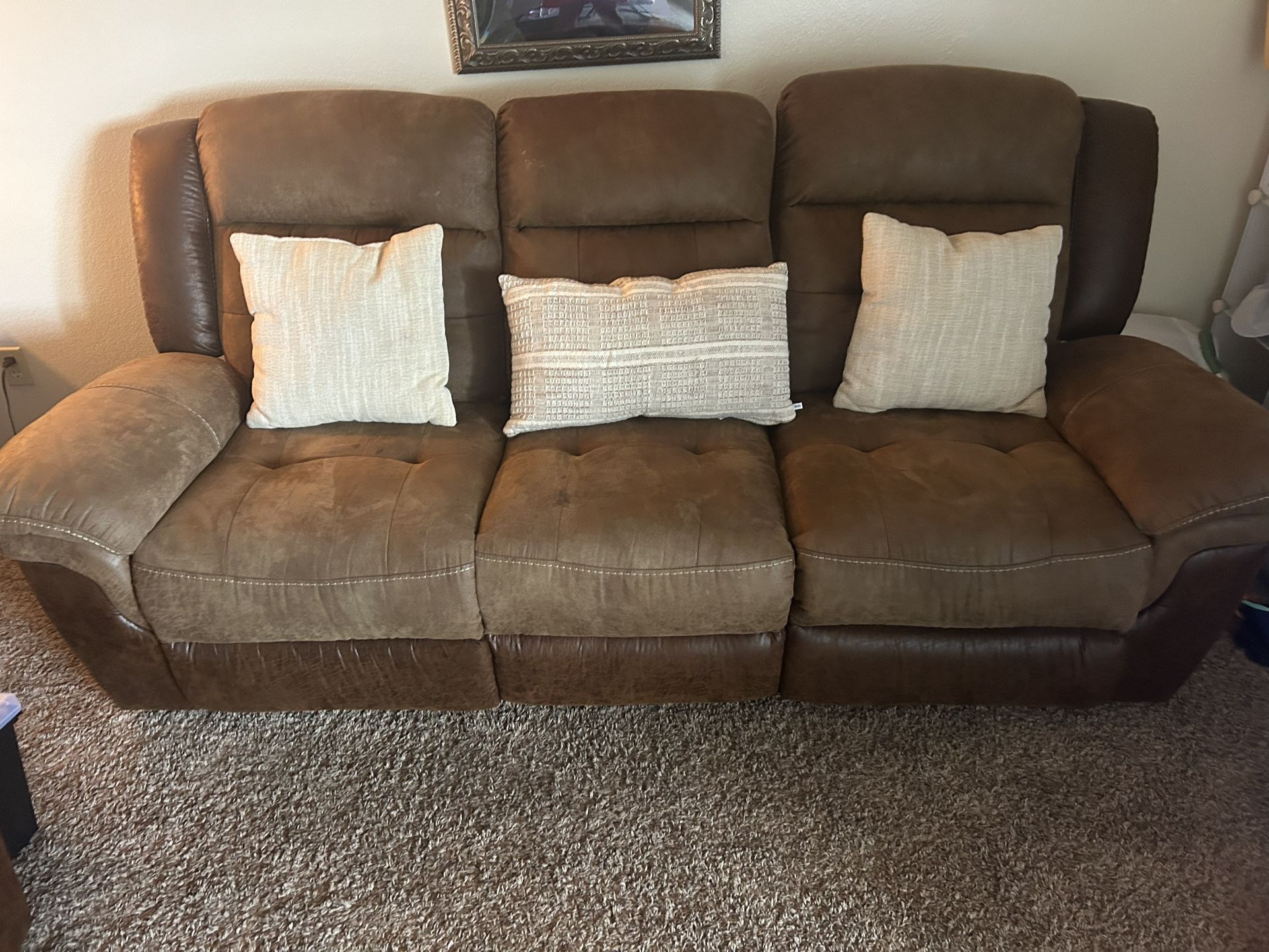 Sofa Y Silla Mecedora