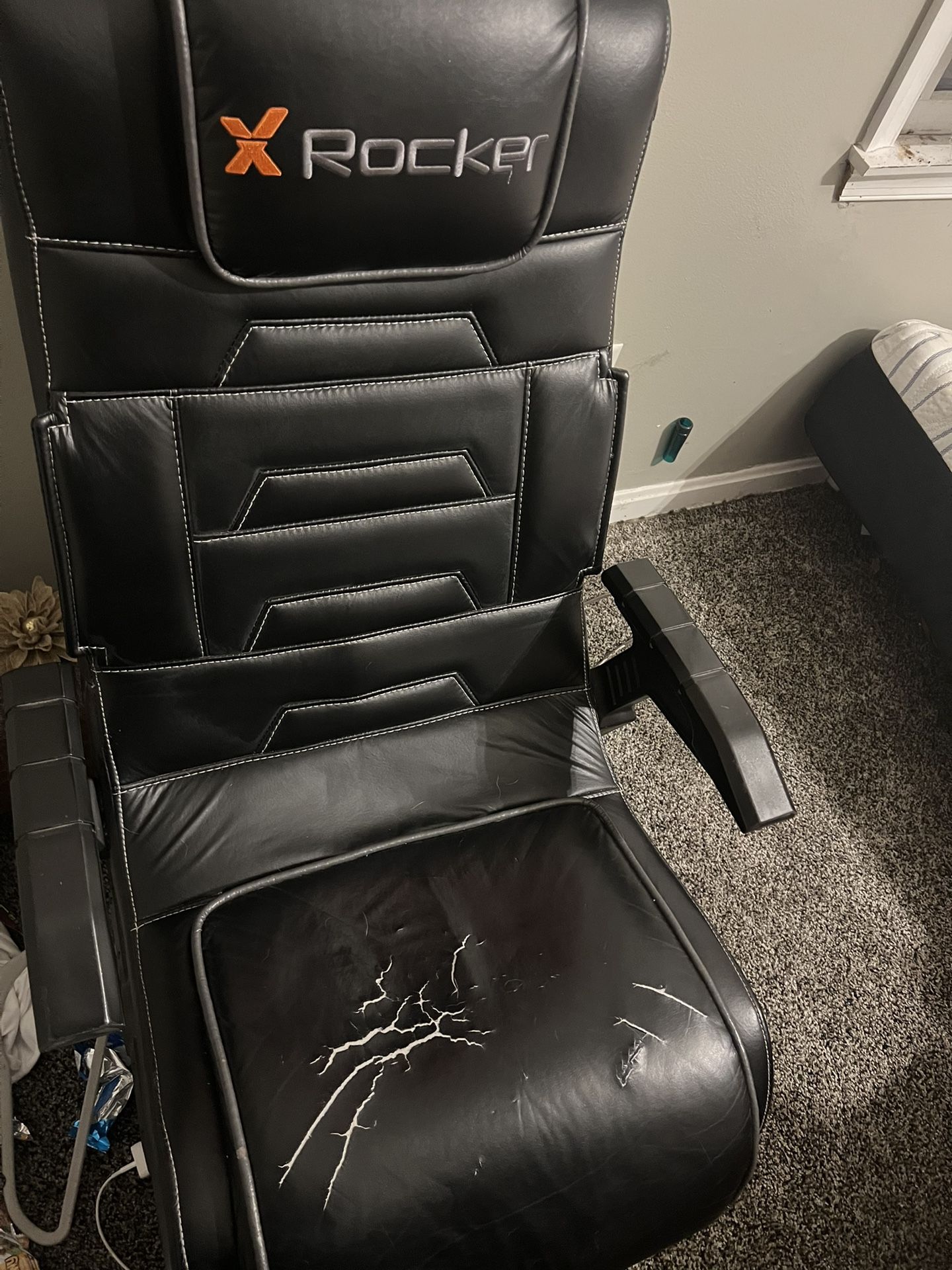 Gaming chair