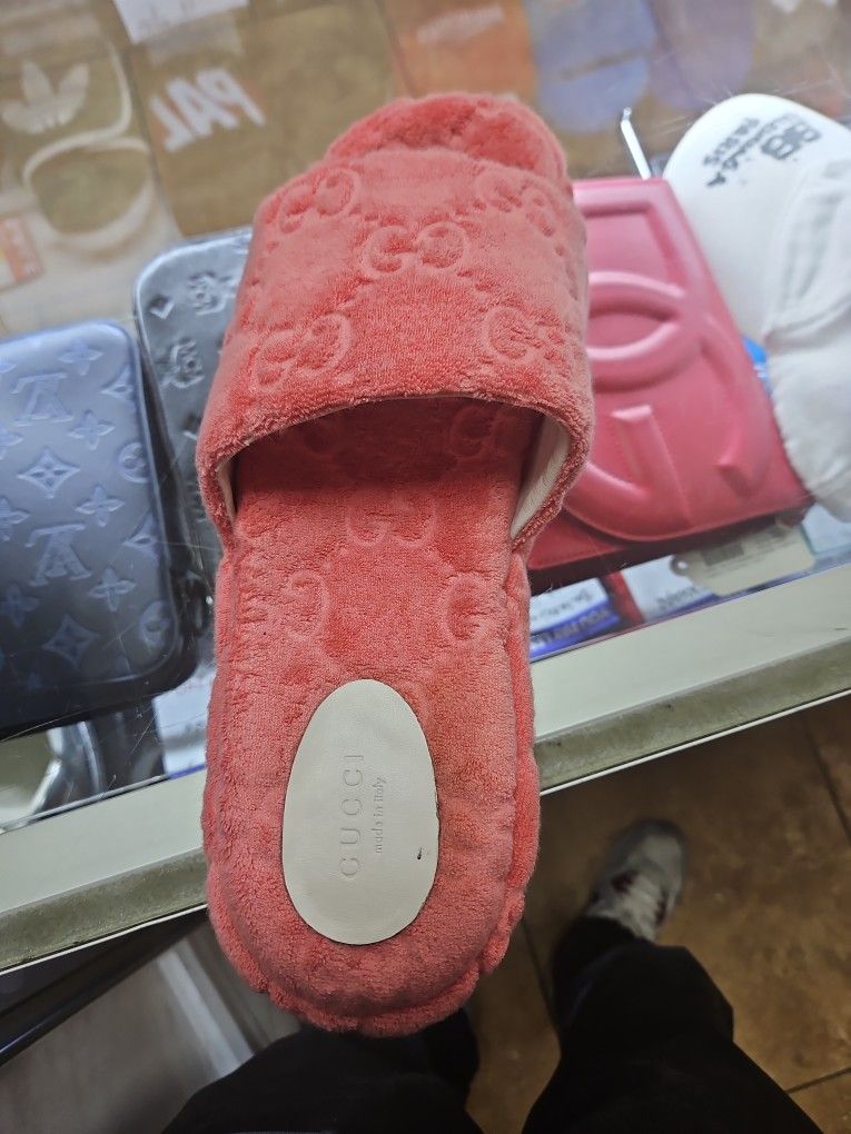 Gucci Slides