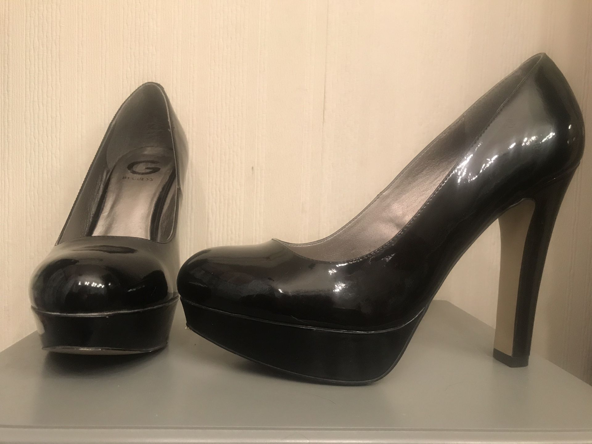 Black G by GUESS Platform heels